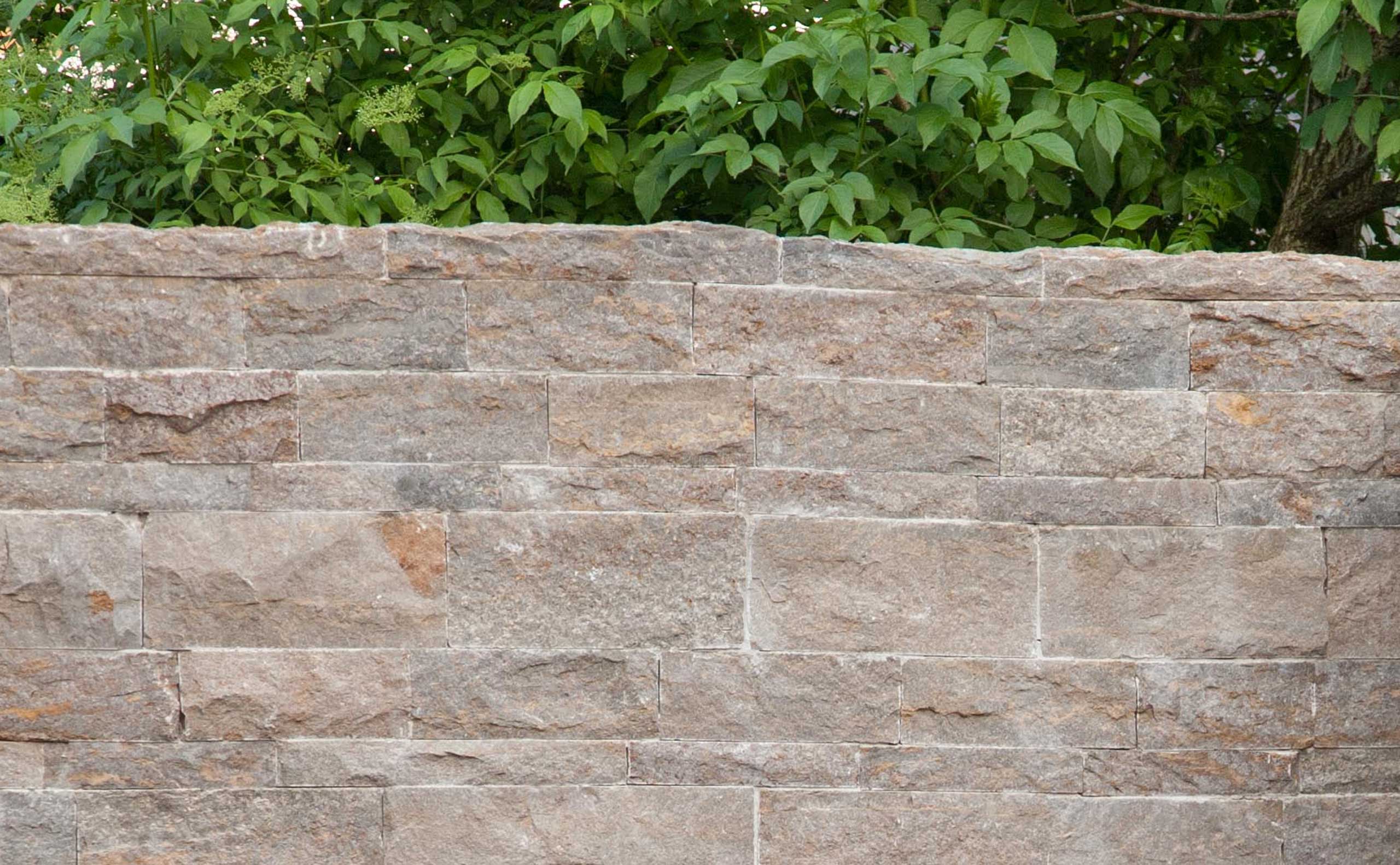 Systemmauer Muschelkalk  Travertin Terrassenplatten